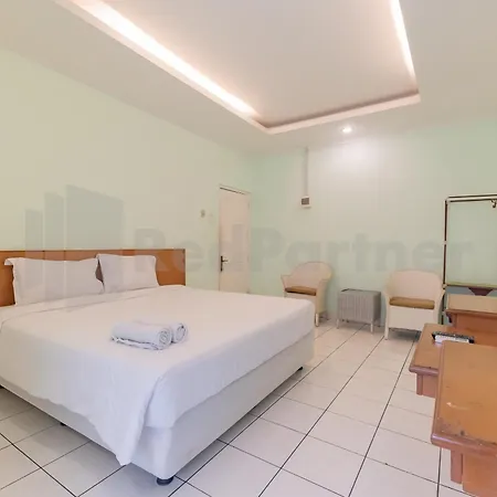 Rossan Villa Hotel Near Kampus Upi Setiabudhi-2